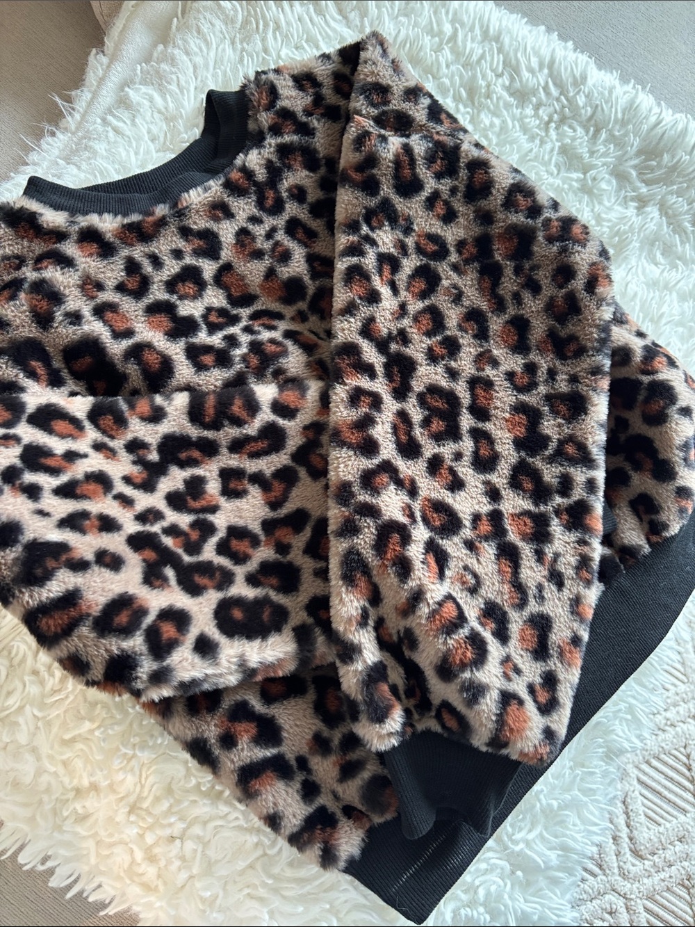 Leopard Print Faux Fur Crewneck Sweater - Brown/Black